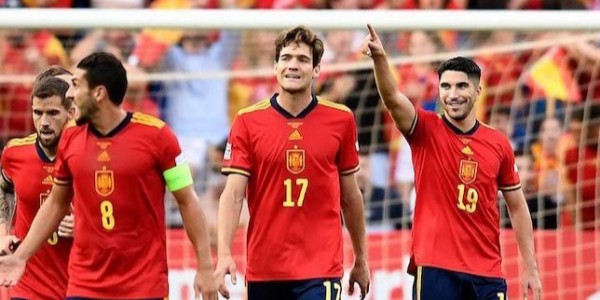 Spanyol Puncaki Klasemen Usai Kalahkan Ceko 2 - 0
