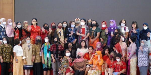 Puan: DPR Dorong Cuti Ibu Hamil Jadi 6 Bulan Demi Songsong Generasi Emas