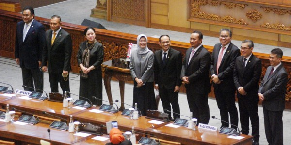 Laporan Hasil Pemeriksaan  BPK RI Pada Paripurna DPR