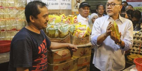 Baru Jadi Mendag Sudah Nyerah, PKS Kritik Habis-habisan Zulhas