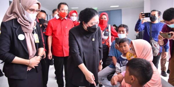 Tinjau Operasi Katarak Gratis, Puan Dorong Percepatan Penanggulangan Kebutaan