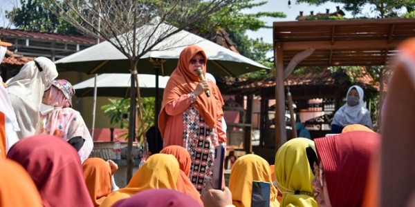 Anis: Perempuan PKS Harus  Berikan Kontribusi Terbaik dalam Melayani Masyarakat