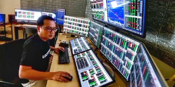 Logicuan, Trader Saham Beneran