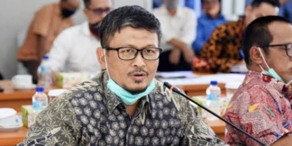 Anggota DPR: Syarat Pembelian Minyak Goreng Curah Cukup Gunakan KTP