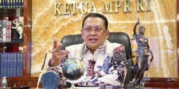 Jokowi Temui Presiden Ukraina dan Rusia, Bamsoet Acungi Jempol