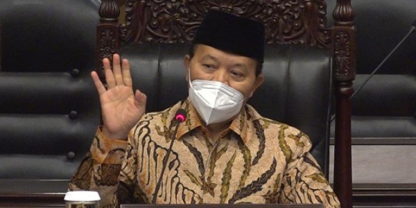 Mata Pelajaran Pancasila Diwajibkan, HNW: Pemerintah Harus jadi Teladan