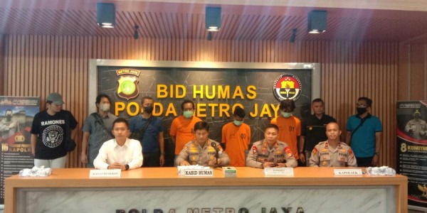 Gegara Uang Rp 30 Ribu, Wanita di Tangsel Ditusuk Sembilan Kali Hingga Tewas