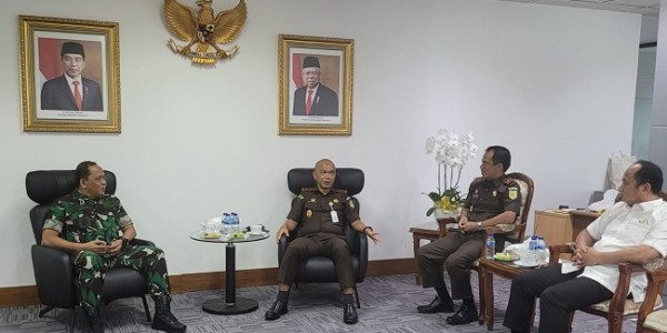 Kajati DKI Jakarta Terima Kunjungan Kerja Kepala Oditurat Militer Tinggi II Jakarta 