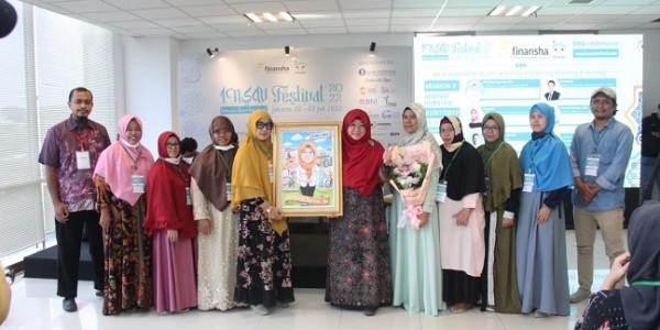 Dinobatkan Sebagai Bunda UMKM, Anis: Saya Hanya Menyalurkan Hak Mereka