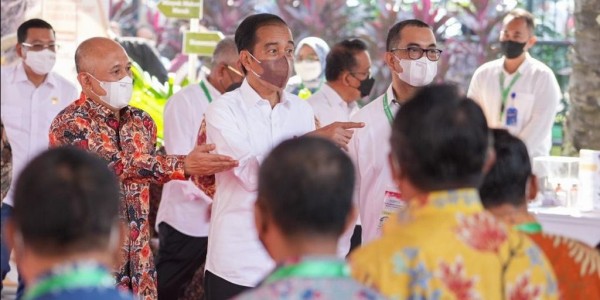 Diperintah Jokowi, Menkop Teten Dorong Koperasi Segera Produksi Minyak Makan Merah