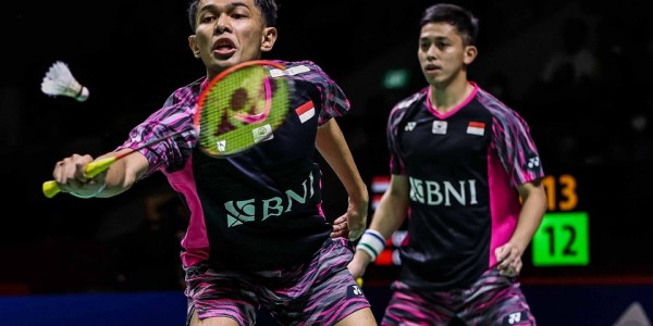 Fajar/Rian Tumbangkan Tuan Rumah Tanpa Perlawanan Berat di Malaysia Master