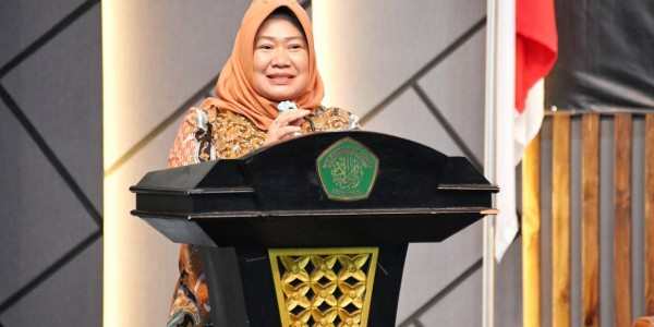 Sarasehan Di UIN Maliki Malang, Siti Fauziah Ajak Mahasiswa Kuatkan Peran MPR