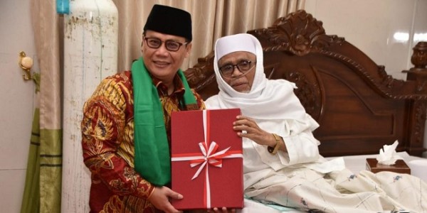 Diutus Megawati, Basarah Temui Tuan Guru Turmudzi Lombok Bahas Kepemimpinan Nasional