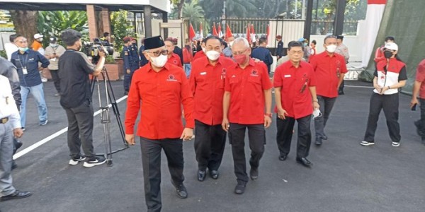 Partai Pertama yang Daftar ke KPU, PDIP Targetkan Hattrick Pemilu