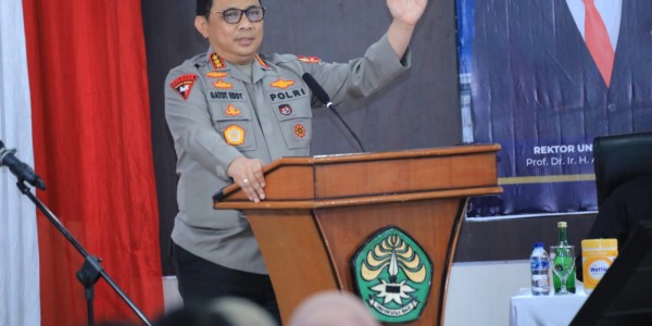 Wakapolri Berbagi Kiat Melindungi Dunia Pendidikan dari Paham Radikalisme