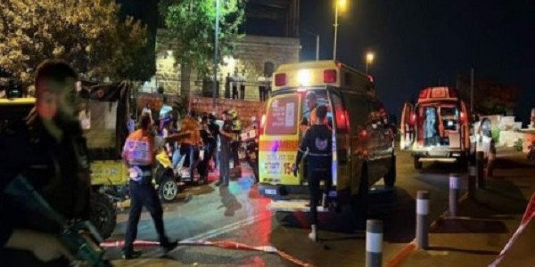 Sebuah Bus di Kota Quds Diserang, Delapan Orang Israel Terluka