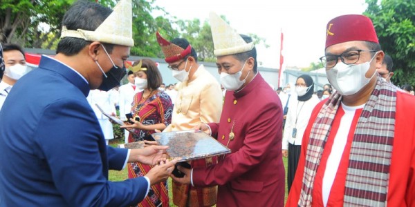 Semarak HUT Ke-77 Kemerdekaan RI, Bank BTN Beri Penghargaan Pegawai