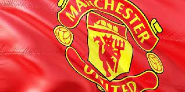 Demi Perkuat Lini Belakang,  Klub Manchester United Lirik Meunier atau Sergino Dest