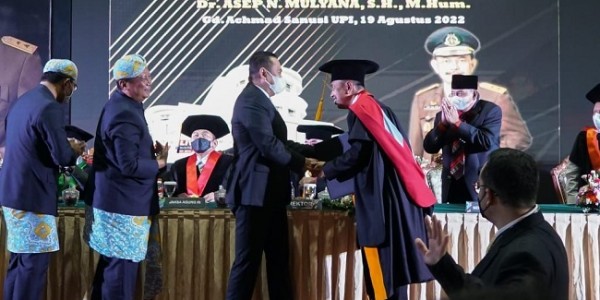 Ketua MPR RI Apresiasi Pemberian Gelar Profesor Kehormatan UPI Bandung Kepada Kajati Jawa Barat 