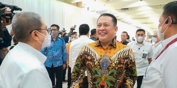 Hadiri Ultah Super Air Jet, Ketua MPR RI Apresiasi Pemerintah Berhasil Turunkan Harga Tiket Pesawat