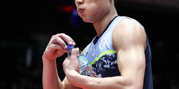 Lawan Wakil Kanada Chou Tien Chen Kembali Menang