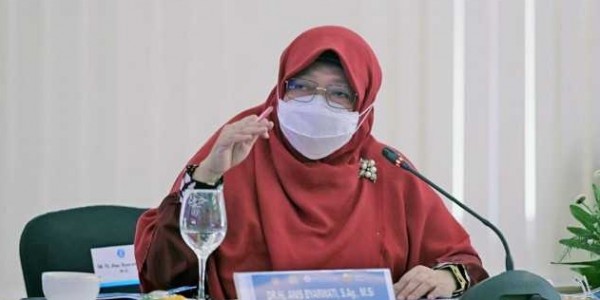 DPR Tegaskan Masyarakat Menanti Kinerja OJK Yang Lebih Baik