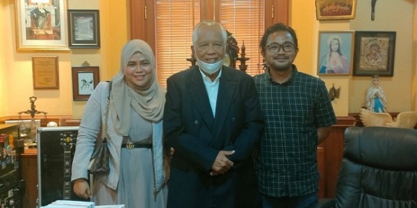 Dinilai Cemarkan Nama Baik Kliennya, OC Kaligis Laporkan Pemilik Akun Twitter @elisabethn_ ke Polisi
