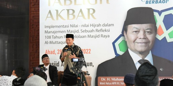 108 Tahun Masjid Raya Al Muttaqun, HNW: Masjid Kuatkan Ukhuwah Umat dan Menjauhkan Radikalisme
