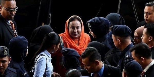 Dijerat Tiga Tuduhan Suap, Nasib Istri Najib Razak Diputuskan Hari Ini