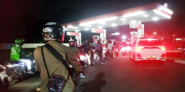 Penurunan Harga BBM Nonsubsidi Saat Ini Hanya Kebetulan