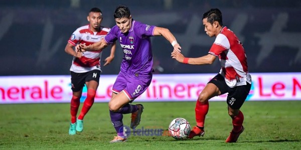 Menang di Kandang Persita, Madura United Duduki Puncak Klasemen