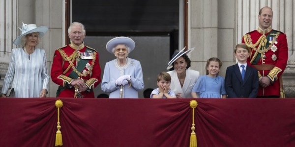 Rekor-rekor yang Dipecahkan Ratu Elizabeth II Selama Bertakhta