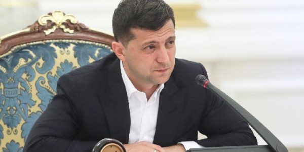 Presiden Ukraina Zelenskyy Alami Kecelakaan, Begini Kondisinya