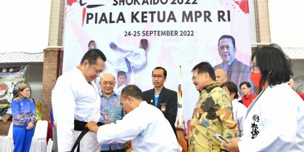 Buka Kejurnas Shokaido Piala Ketua MPR RI, Ini Harapan Bamsoet