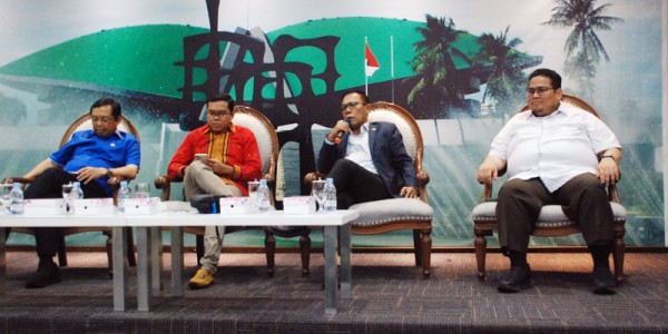 Dialektika Demokrasi DPR " Benarkah Pemilu 2024 Akan Curang?"