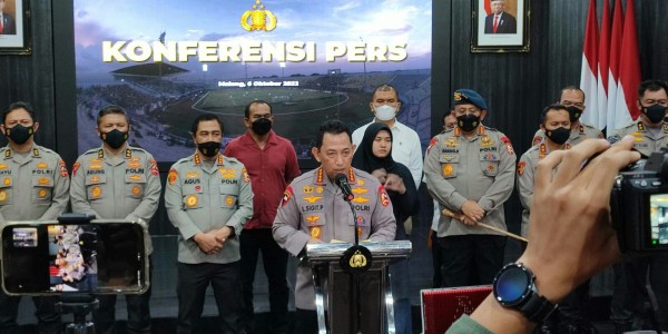 Kapolri Tetapkan Enam Tersangka Tragedi Kanjuruhan, Termasuk Dirut PT LIB