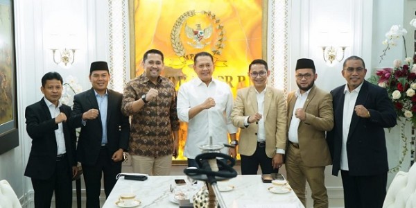 Terima Panitia Perancang UU DPD RI, Ketua MPR RI Dukung Pemisahan UU MPR, DPR dan DPD RI