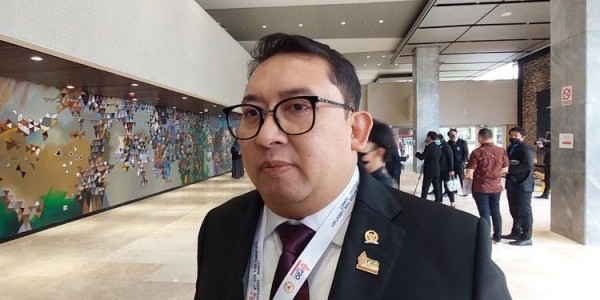 Sebar Hoaks, Fadli Zon Desak Andreas Harsono Minta Maaf