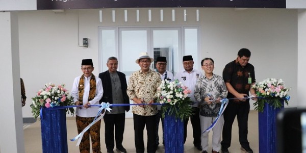 Resmikan TPS3R, Gubernur RK Berharap Permasalahan Sampah di Kabupaten Bekasi Teratasi
