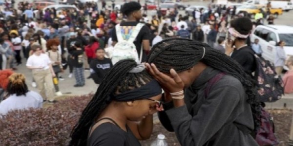 Penembakan di SMA Amerika Tewaskan Tiga Orang, Termasuk Pelaku