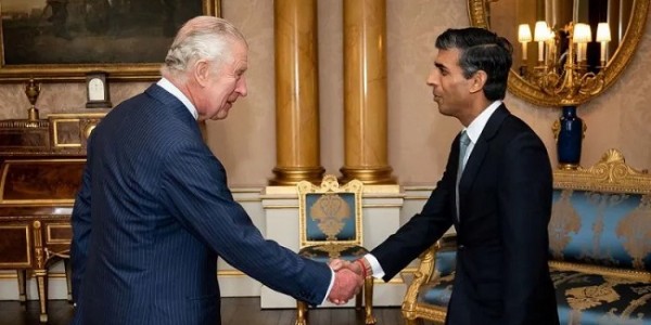 PM Baru Inggris Rishi SUnak akan Bertemu Joe Biden di Indonesia