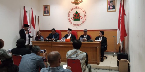 8 Lembaga Profesi Akan Gugat Class Action Pada Pabrik Farmasi Diduga Penyebab Gagal Ginjal Anak