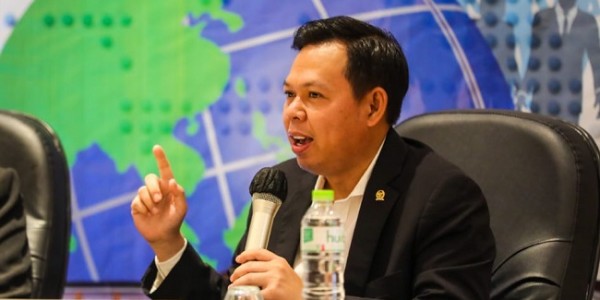 Kritisi Putusan MK, Sultan: Kinerja Menteri Terganggu Jika Ikut Kontestasi Pilpres 