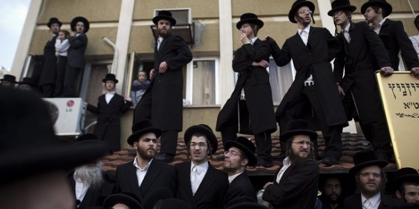 Sekelompok Yahudi Ortodoks Serang Tempat Pemungutan Suara Israel