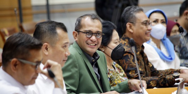 Raker Komisi III DPR Dengan Wamenkumham
