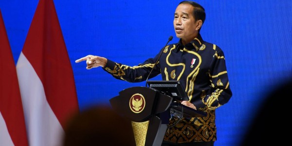 Ketimbang Sibuk Urus Capres, Jokowi Sebaiknya Tunaikan Seluruh Janji Kampanyenya