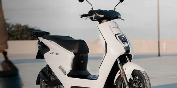 Honda Luncurkan EICMA 2022, Atau EM1 e 