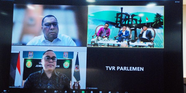 Dialektika Demokrasi DPR