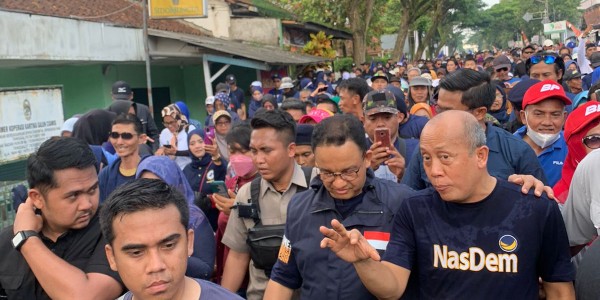 Di Depan Puluhan Ribu Warga, Saan Minta Do'akan dan Menangkan Anies