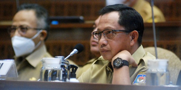 Mendagri Tito Raker Dengan Komisi II DPR